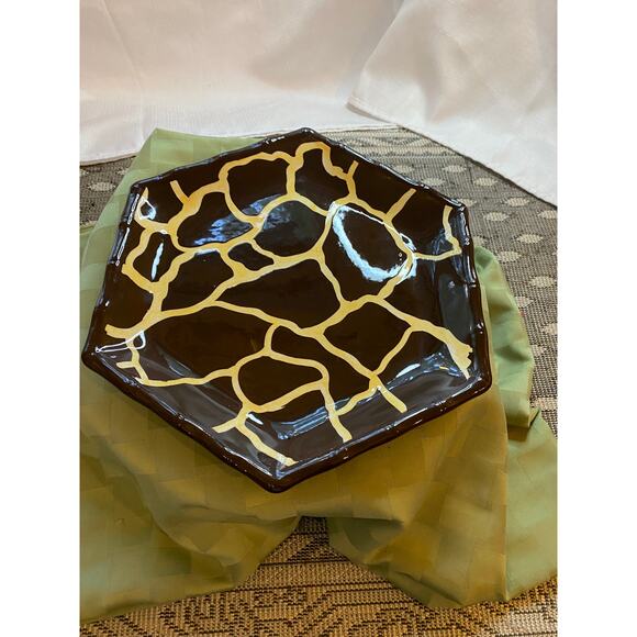 Roscher Giraffe Collection Octagon 9” Dinner Plate Dishwasher & Microwave Safe - Picture 2 of 13